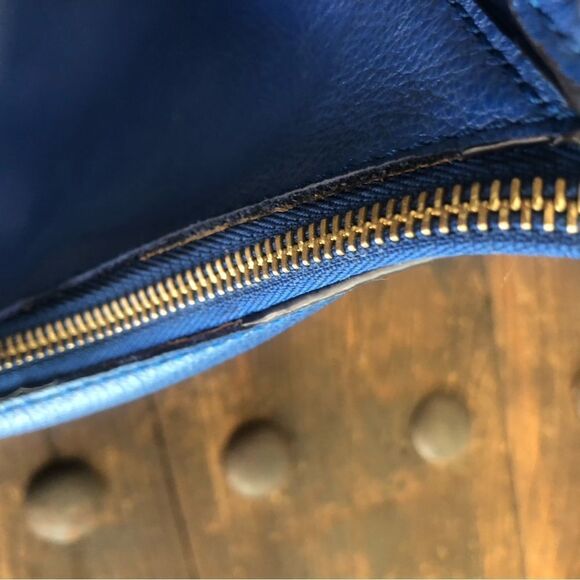 Michael Kors Bowery Blue Leather Hobo Bag - Picture 3 of 4